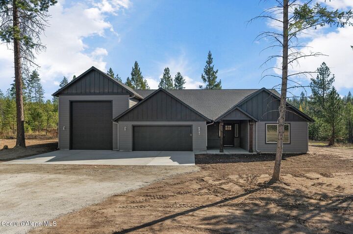Property Photo: 25833 N Dickens Rd ID 83801