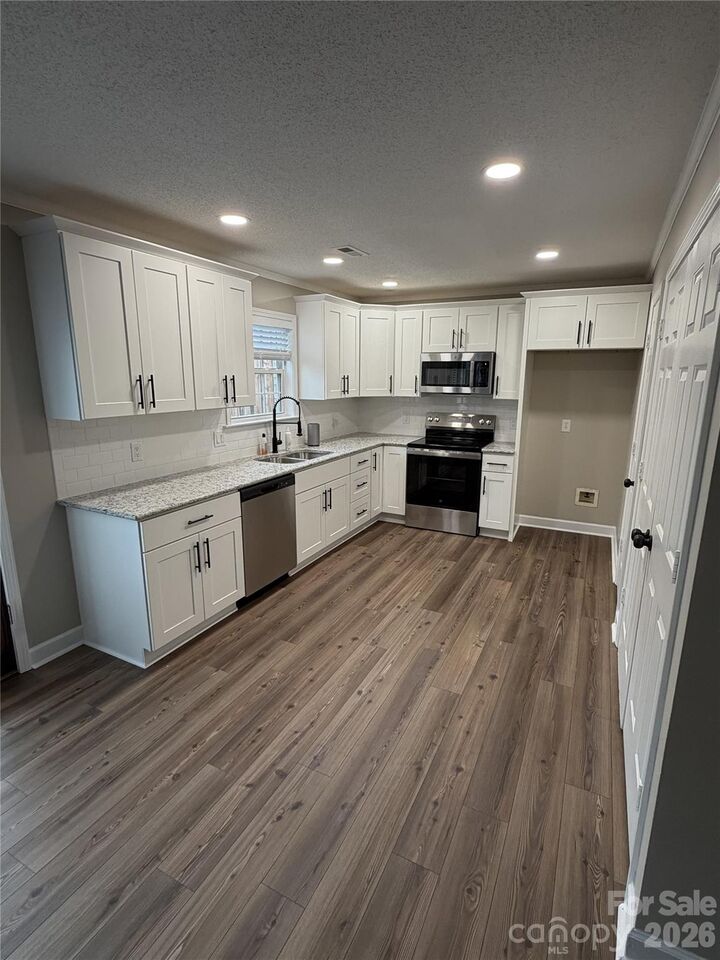 Property Photo:  806 Maupin Avenue  NC 28144 