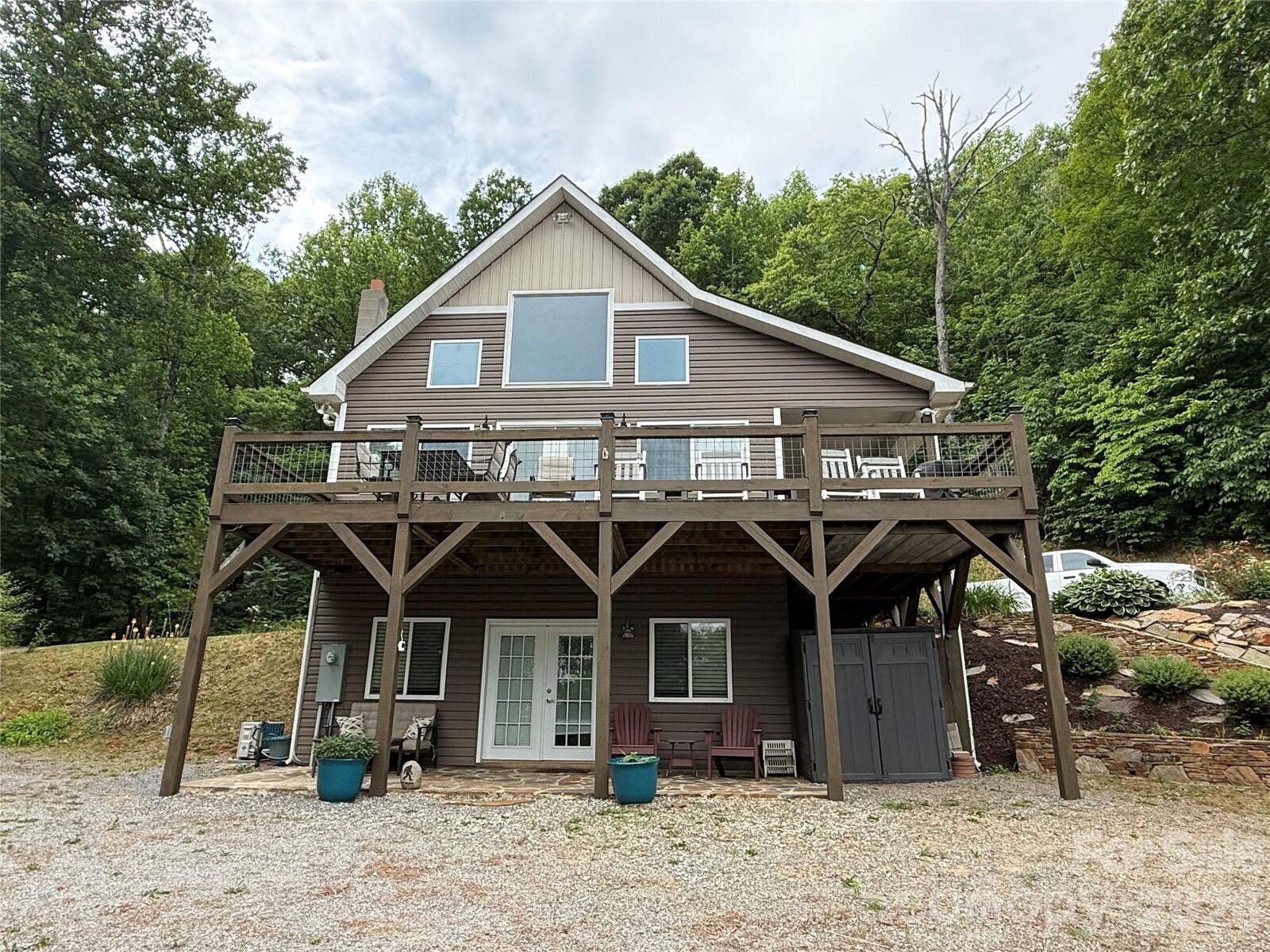 Property Photo:  696 Hickory Nut Hollow  NC 28762 