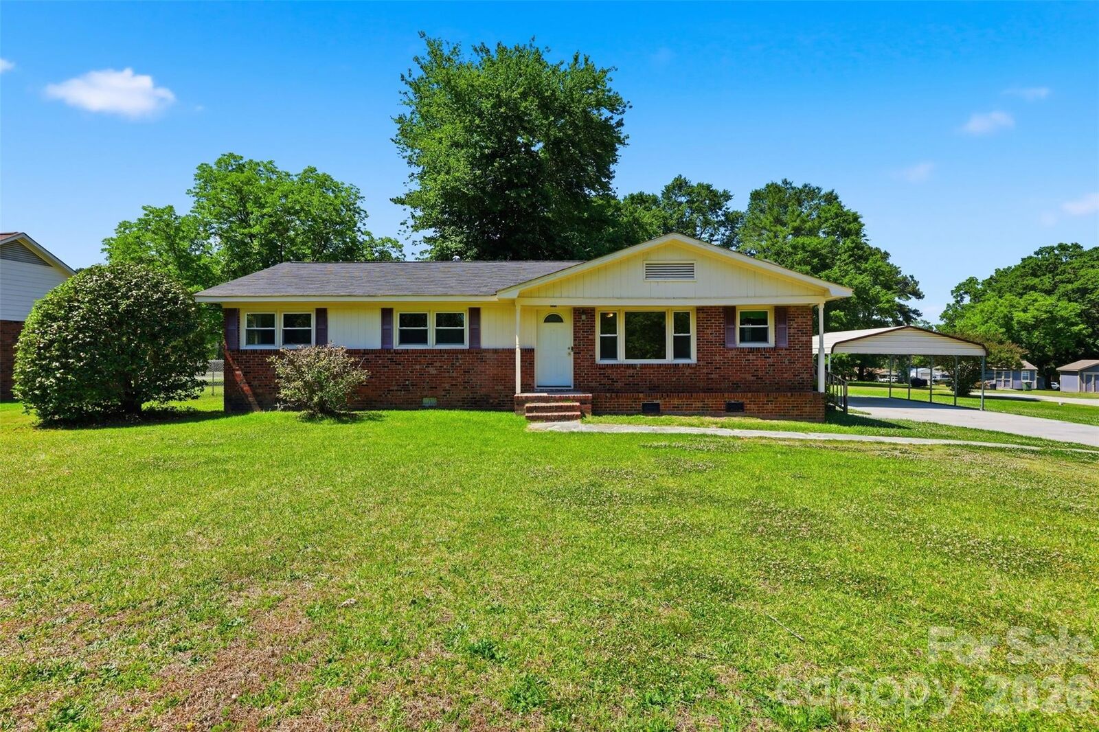 Property Photo:  506 Providence Road  SC 29720 