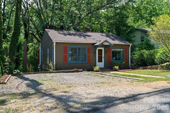Property Photo:  224 Aurora Drive  NC 28805 