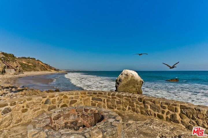 Property Photo: 33002 Pacific Coast Hwy CA 90265