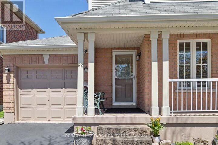 Property Photo:  62 Reddenhurst Crescent  ON L4P 4G2 