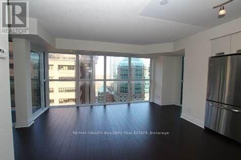 Property Photo:  28 Ted Rogers Way 1212  ON M4Y 2J4 