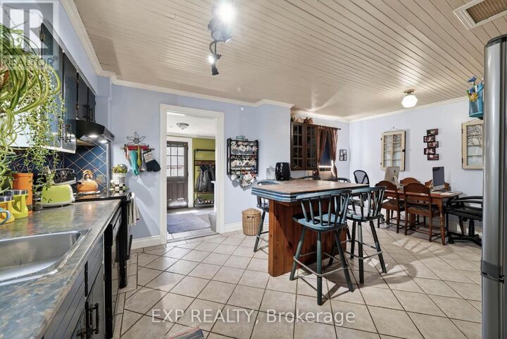 Property Photo:  9-11 Millville Avenue  ON K6H 4K5 