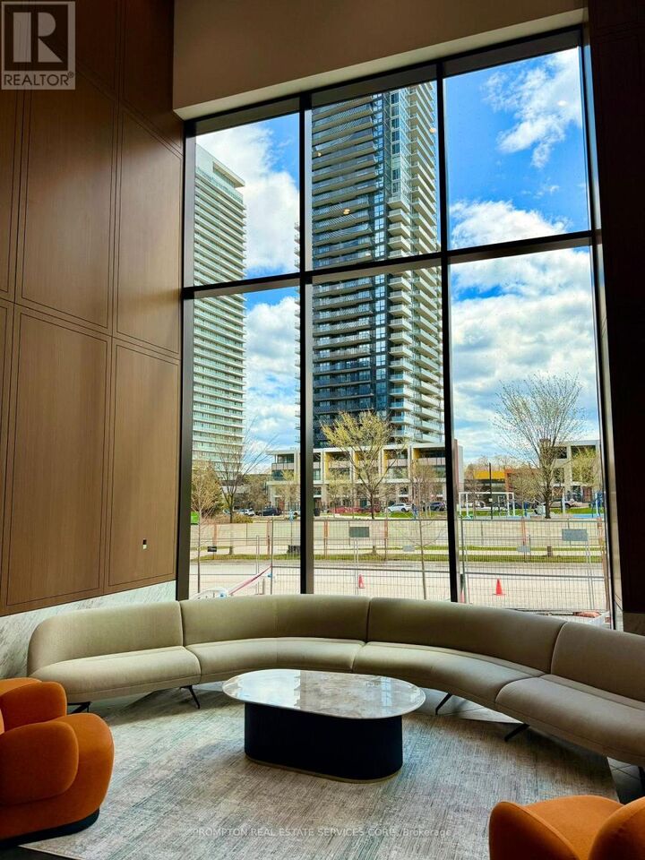Property Photo:  18 Esther Shiner Boulevard 1808  ON M2K 0J7 