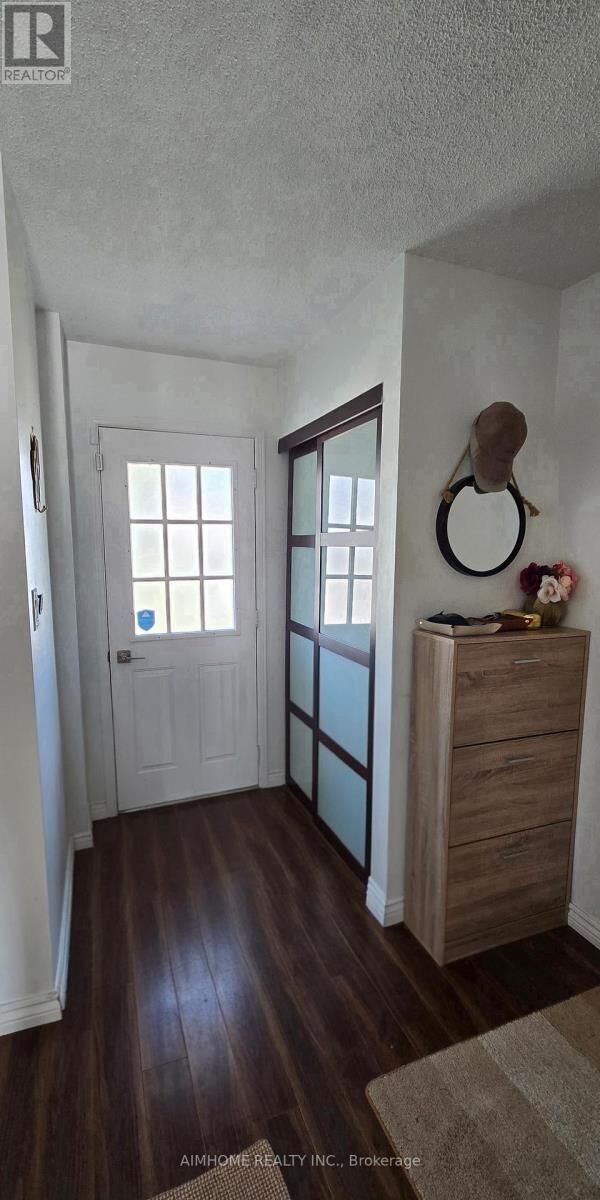Property Photo:  854 Attersley Drive  ON L1K 1T9 