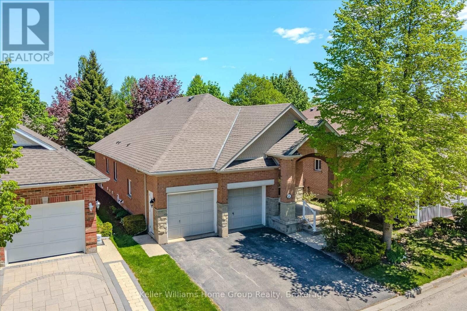 Property Photo:  6 Parkside Drive  ON N1G 4X7 