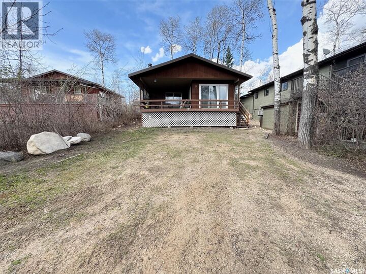 Property Photo:  9 Hillside West  SK S0K 3H0 
