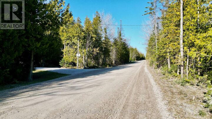 Property Photo:  717 Spry Road  ON N0H 1W0 