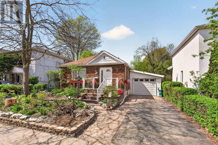 Property Photo:  169 Carruthers Avenue  ON K7L 1M8 