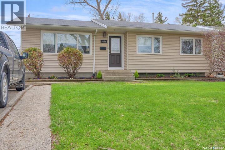 Property Photo:  3211 29th Avenue  SK S4S 2P1 