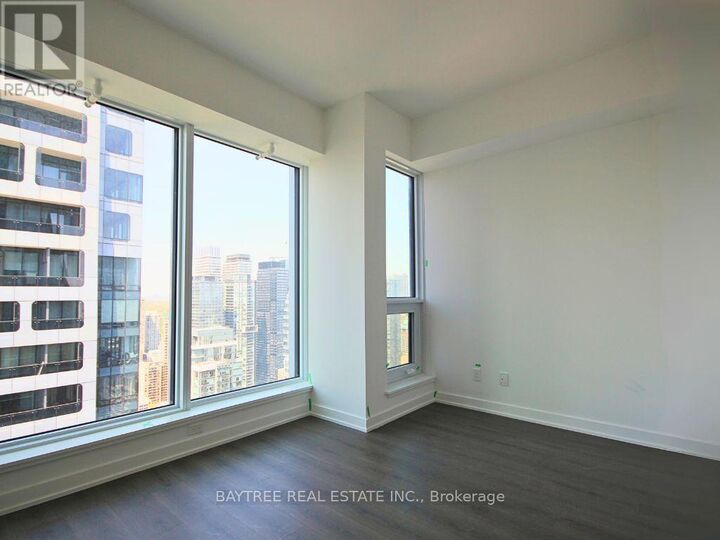 Property Photo: 8 Wellesley Street West 3305 ON M4Y 3B2