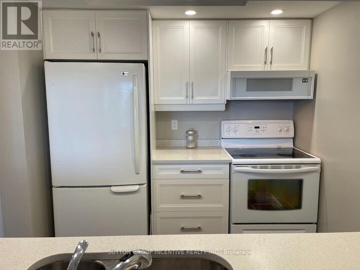 Property Photo:  65 Ellen Street 111  ON L4N 3A5 