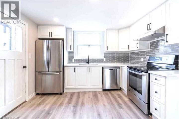 Property Photo:  18 Merigold Street Lower  ON L2S 2N3 