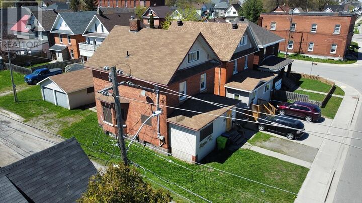Property Photo:  167 John St  ON P6A 1P2 