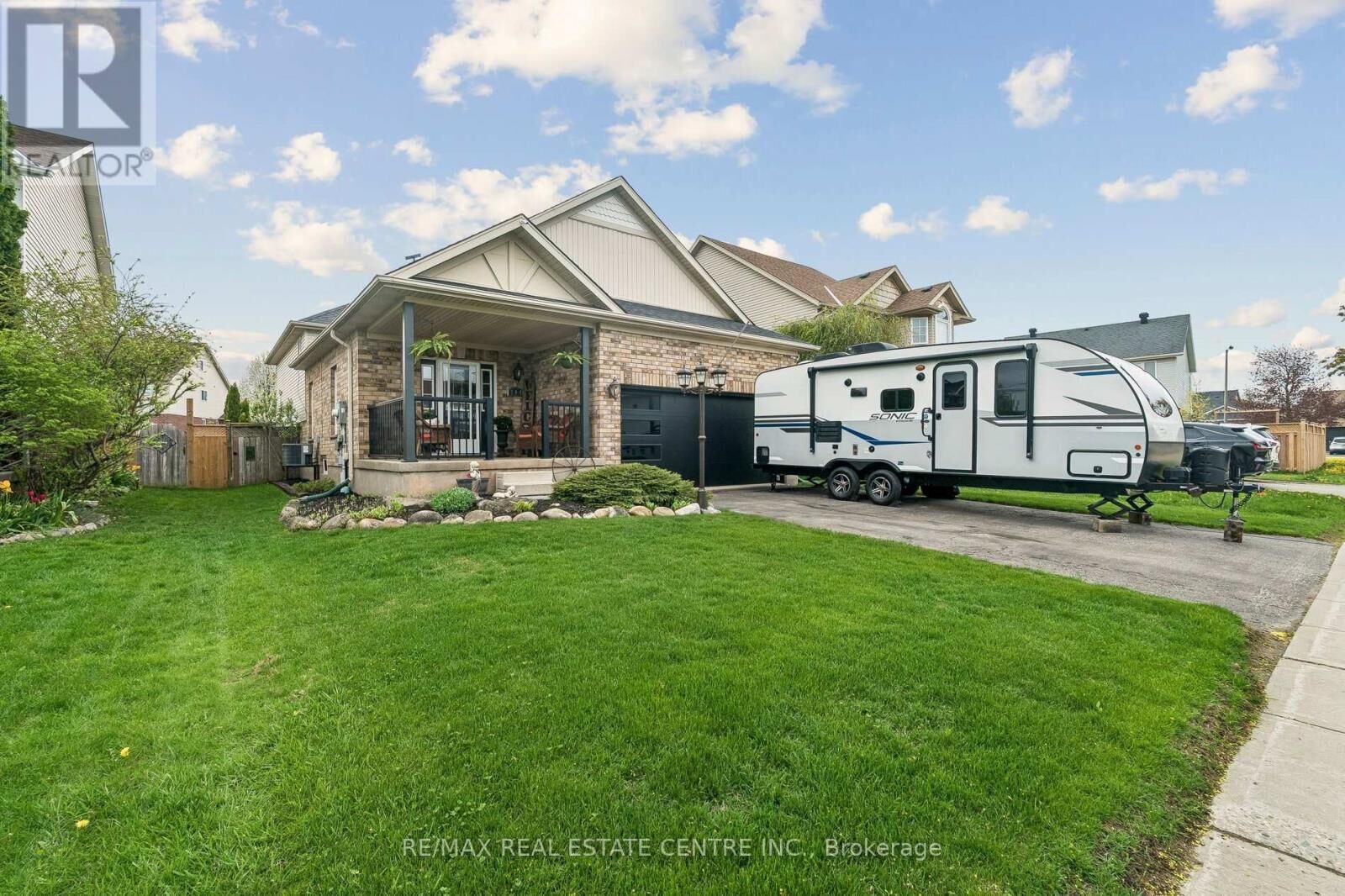 Property Photo: 704 Russell Court ON L9V 3P4