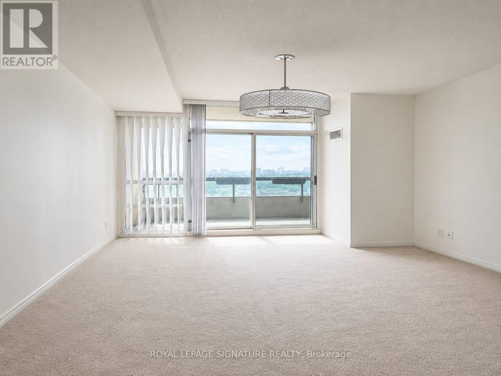Property Photo:  503 Beecroft Road 2008  ON M2N 0A2 