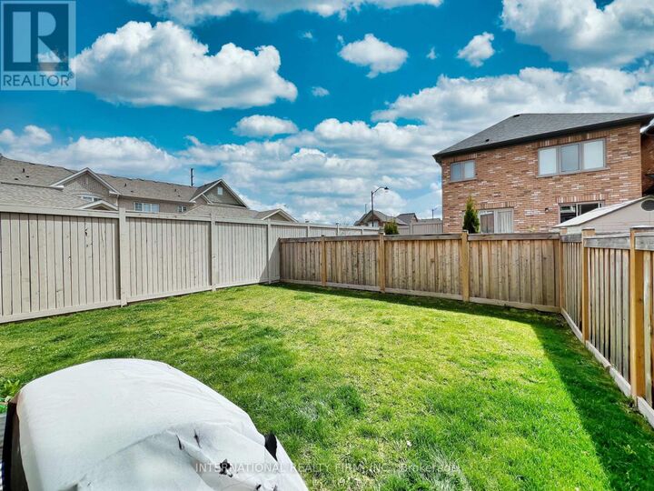Property Photo:  1 Frederick Pearson Street  ON L0G 1R0 