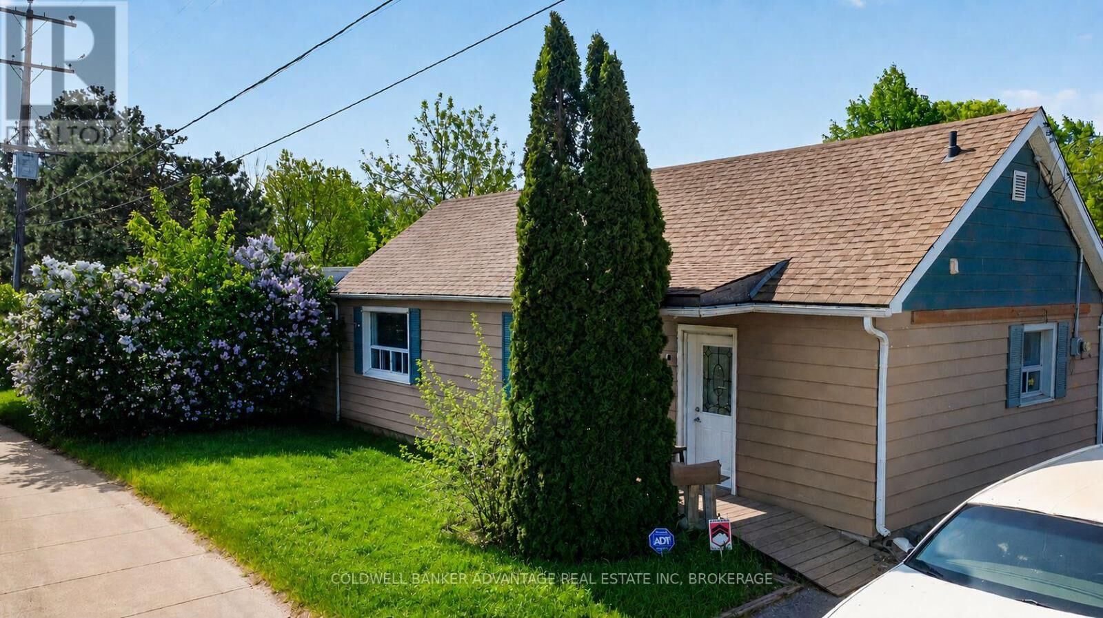 Property Photo:  614 Waterloo Street  ON L8H 6V5 