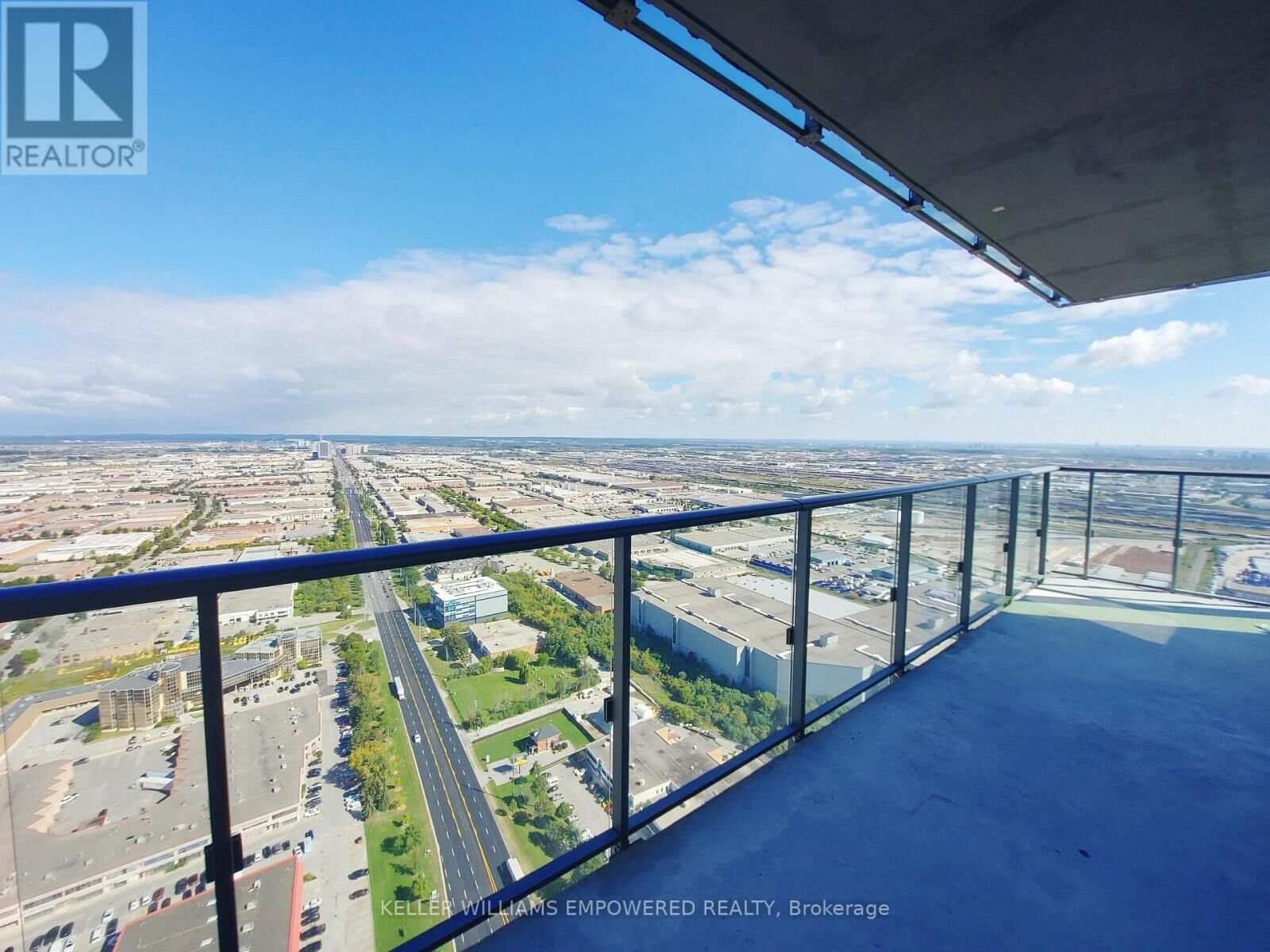 Property Photo:  7890 Jane Street 5109  ON L4K 0K9 
