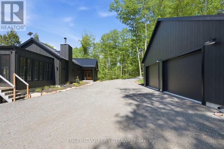 Property Photo: 189 Shady Maple Road ON K0J 1G0