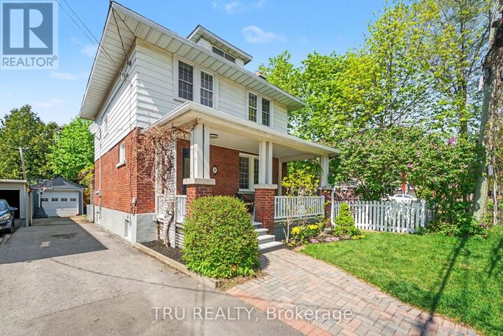 Property Photo:  5 Grove Avenue  ON K1S 3A5 