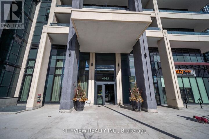 Property Photo:  4055 Parkside Village Drive 1011  ON L5B 0K8 