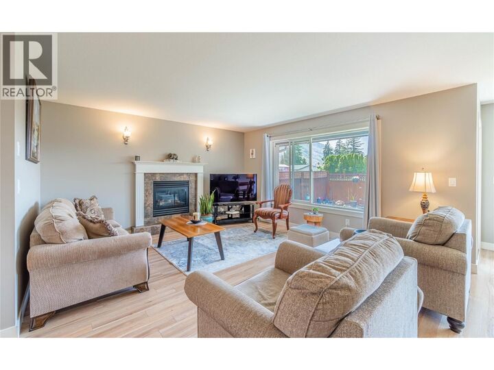 Property Photo: 3031 Westsyde Road 13 BC V2B 0E4