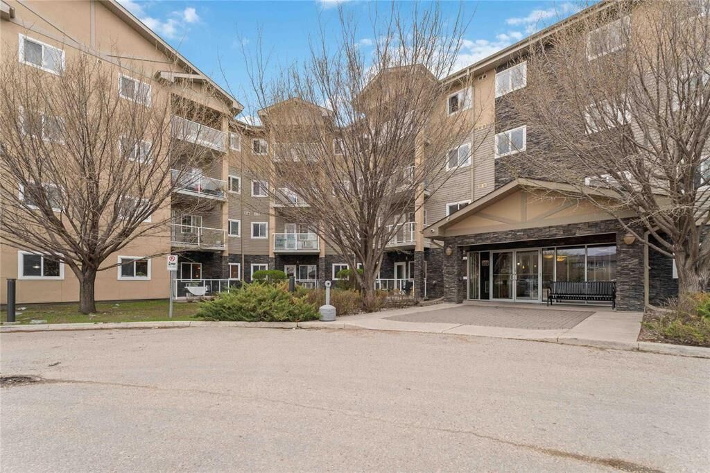 Property Photo: 230 Fairhaven Road MB R3P 1A4