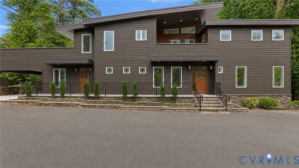 Property Photo:  821 Forest Avenue  VA 23229 