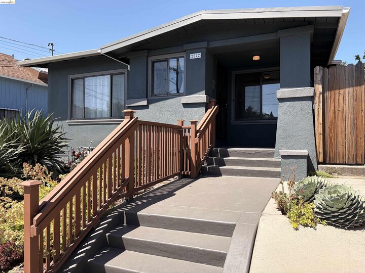 Property Photo:  2220-2222 E 31st St  CA 94602 