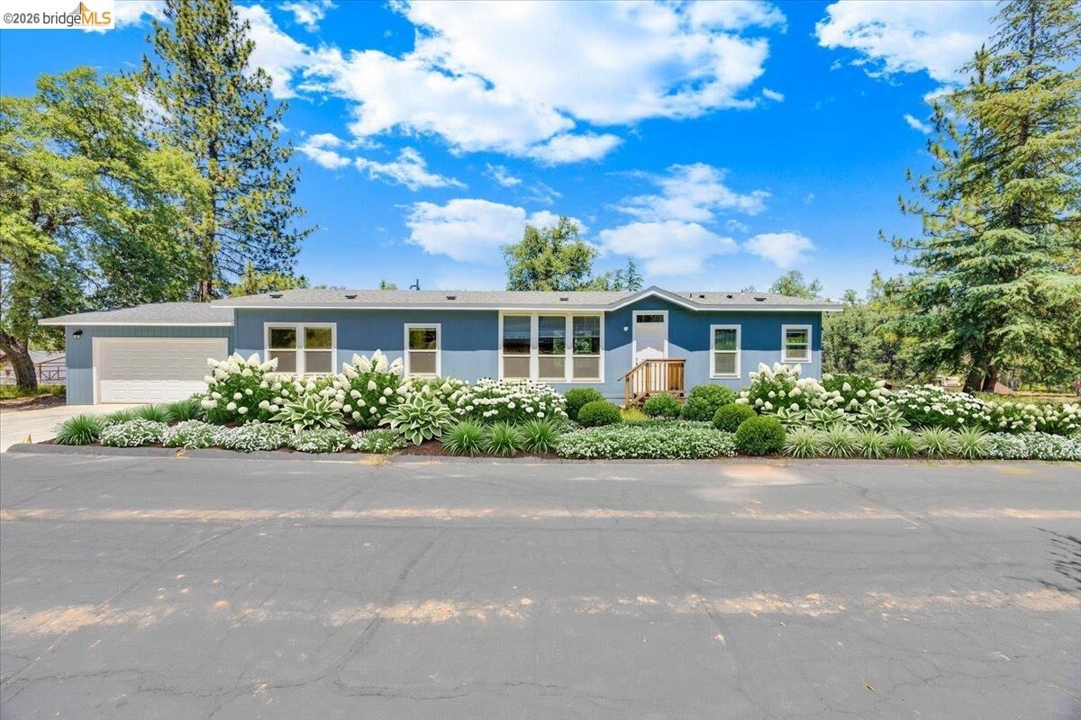 Property Photo: 22726 Whispering Pines Dr. CA 95321