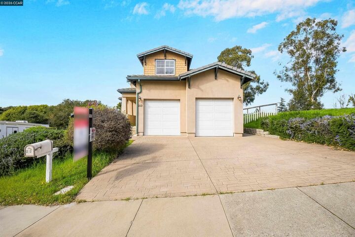 Property Photo:  213 N Rancho Pl  CA 94803 