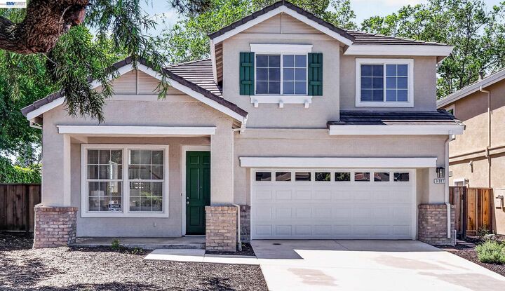 Property Photo:  34907 Limestone Ct  CA 94587 