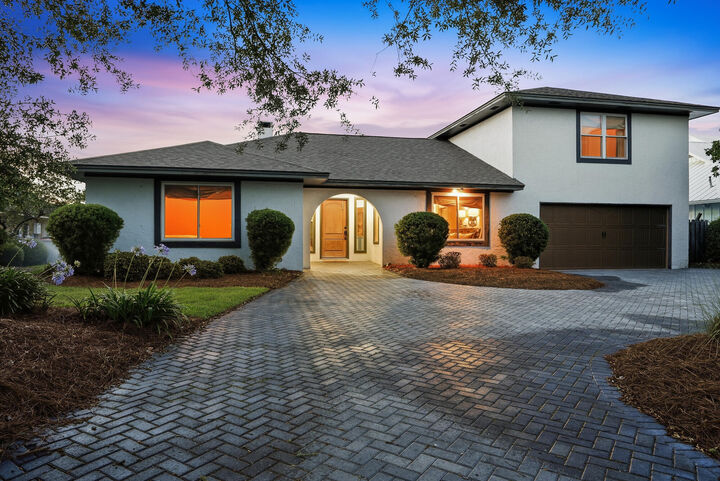 Property Photo: 523 Wahoo Road FL 32408