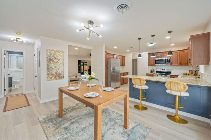 Property Photo: 120 Jamestown Avenue FL 32547