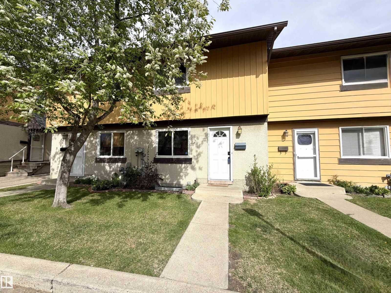 Property Photo:  133 Woodstock NW  AB T5T 0H6 