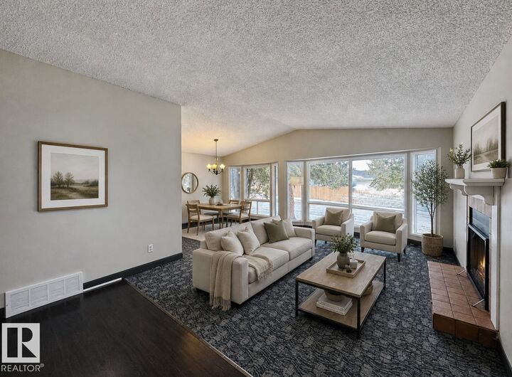 Property Photo:  8516 190 Street NW  AB T5T 4Z9 