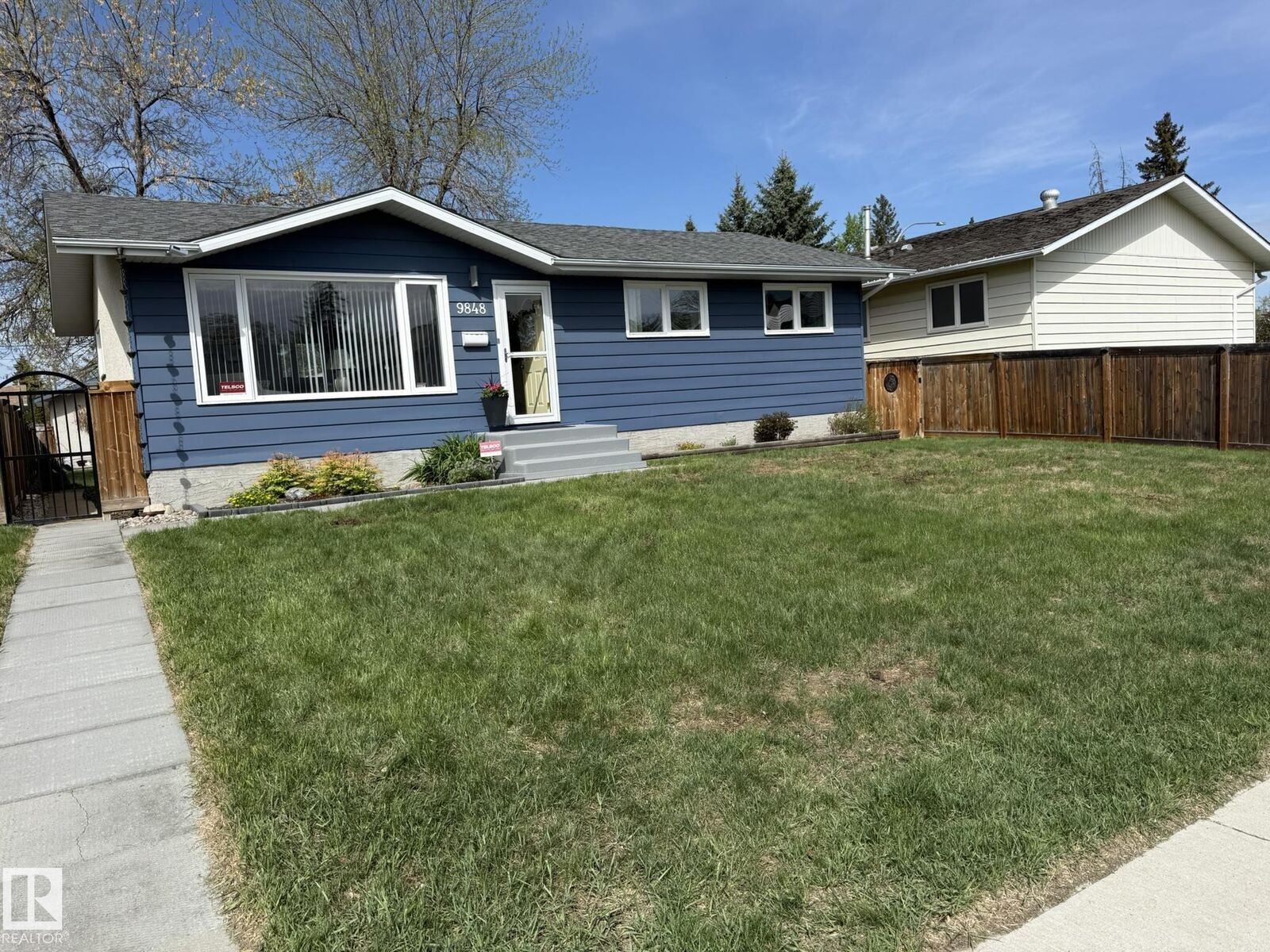 Property Photo:  9848 151 Street NW  AB T5P 1S8 