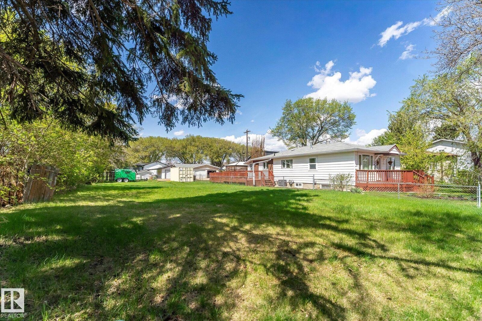 Property Photo:  12122 45 Street NW  AB T5W 2V1 