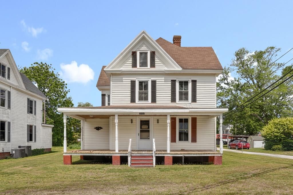 Property Photo:  18484 Seaside Ave  VA 23421 