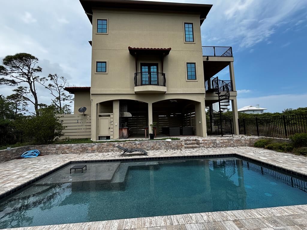 Property Photo: 1640 Ivy Way FL 32328