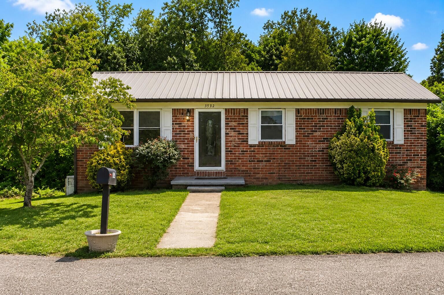 Property Photo: 3532 Crawford Drive SE TN 37323
