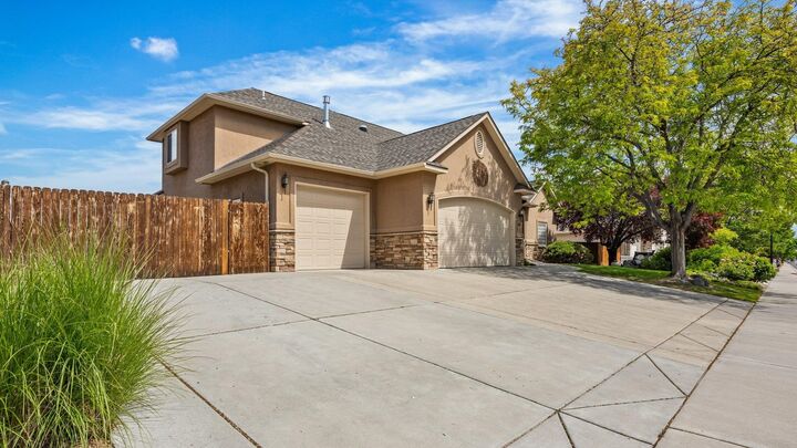 Property Photo:  670 Tamarron Drive  CO 81506-0000 