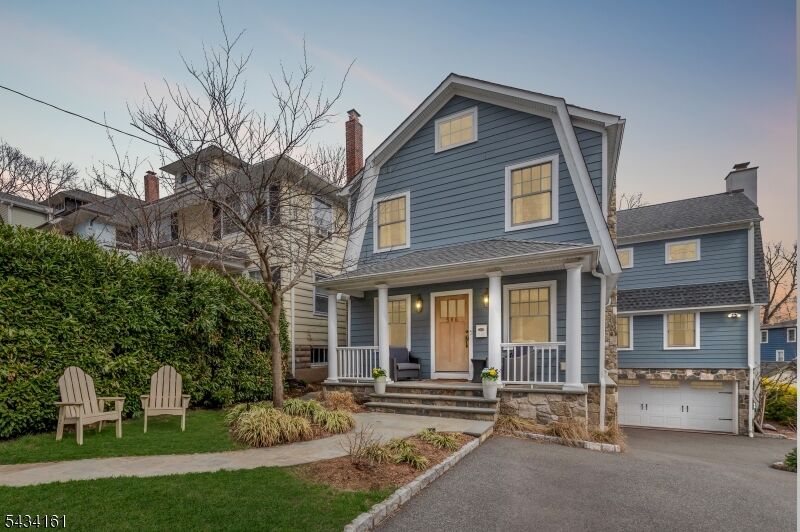 Property Photo:  586 Ridgewood Rd  NJ 07040 