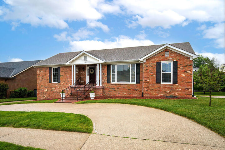 Property Photo:  108 Bradford Court  KY 40475 