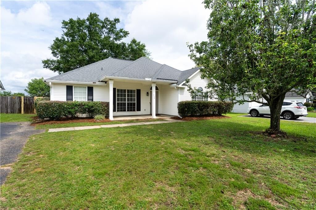 Property Photo:  220 Portside Circle W  AL 36695 