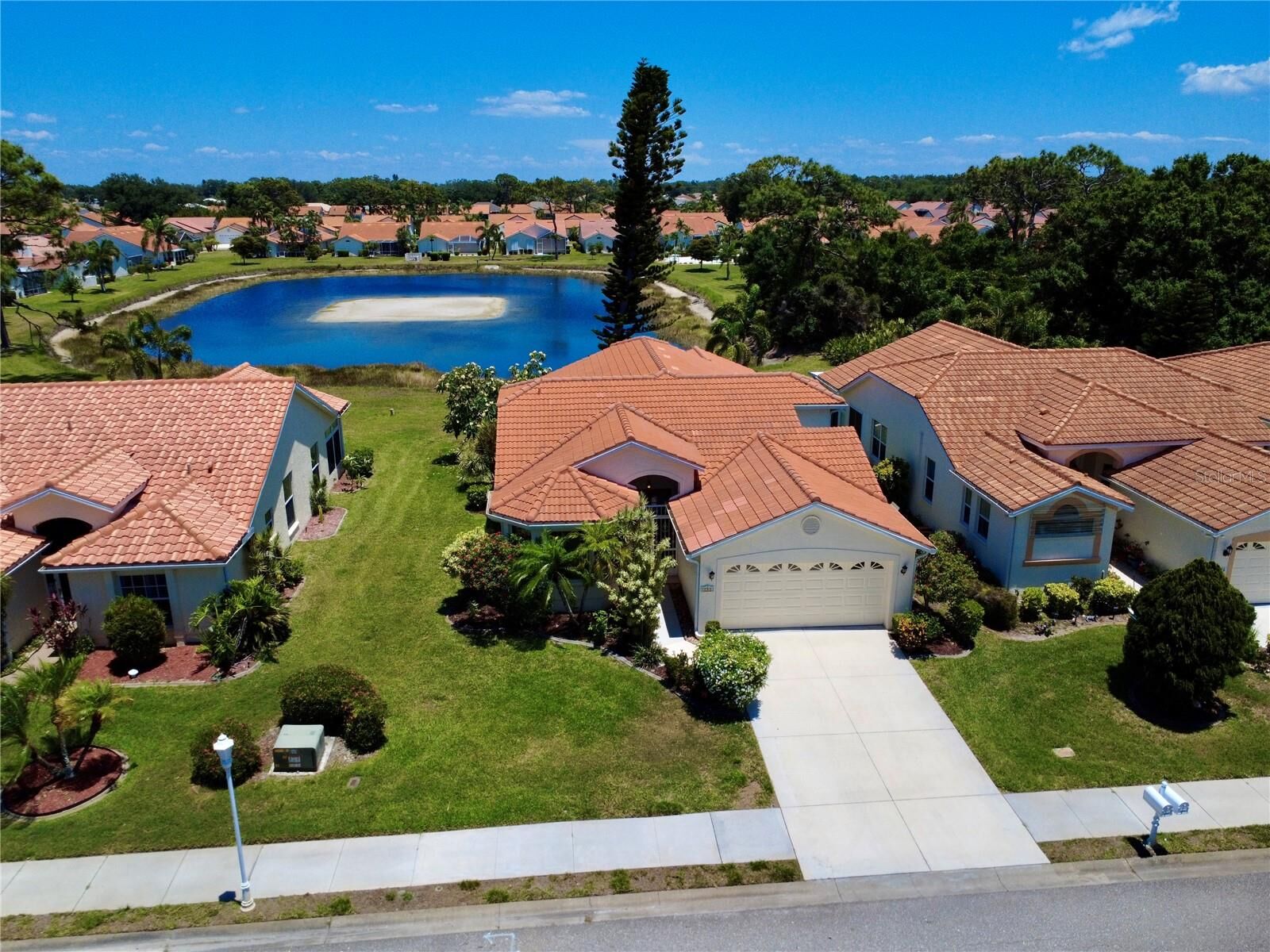 Property Photo: 4266 Summertree Road FL 34293