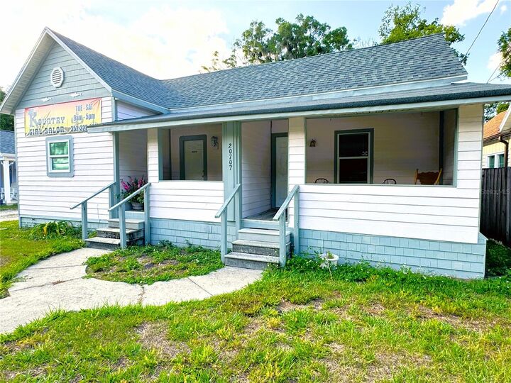 Property Photo: 20707 Walnut Street FL 34431
